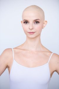 woman with cancer hair loss